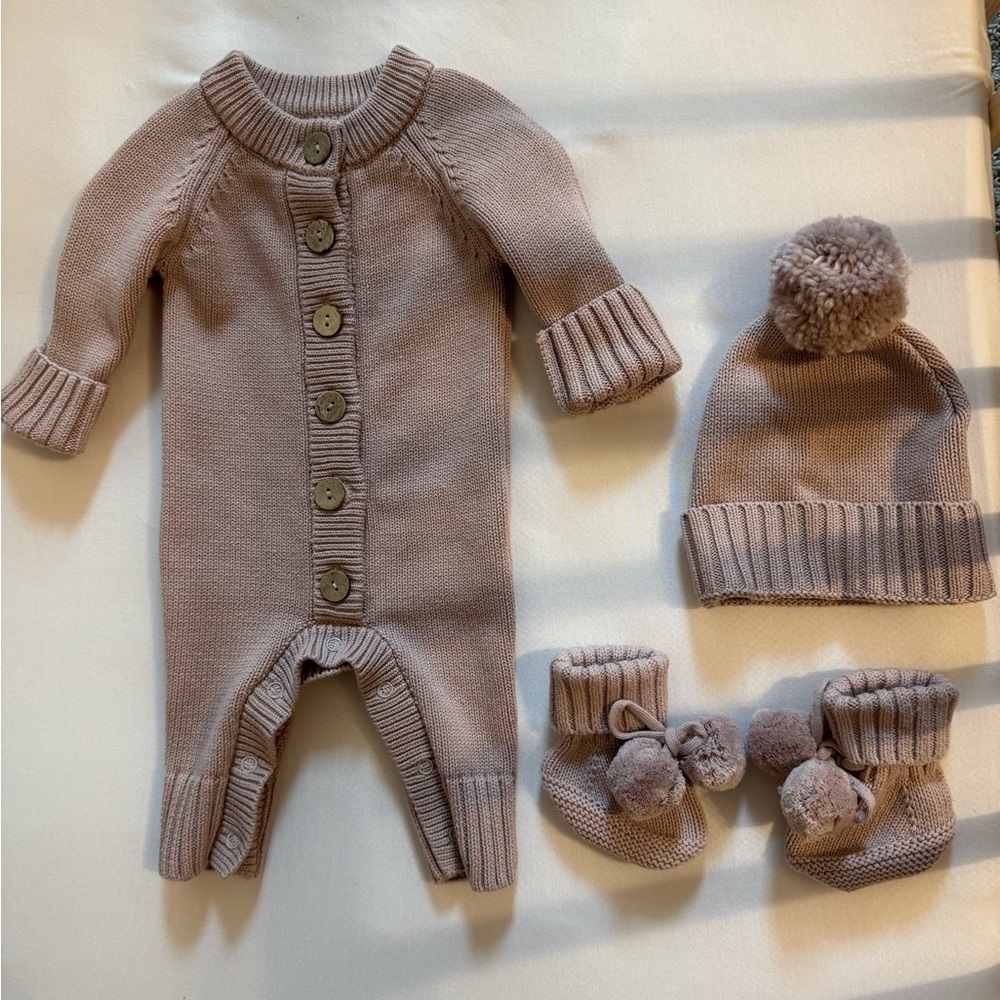Caden Lane Newborn Knit Outfit Set – Dusty Purple (NB)